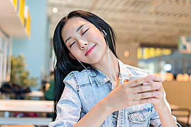 免费黄色app,揭秘：免费游戏背后的秘密，你敢看吗？