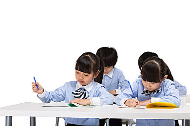 两个人在一起怼怼怼,情侣“怼怼怼”，矛盾如何化解？-1