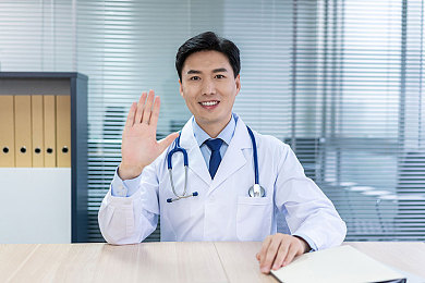 征服美艳的护士长麻麻,医者仁心，美艳护士长受赞誉