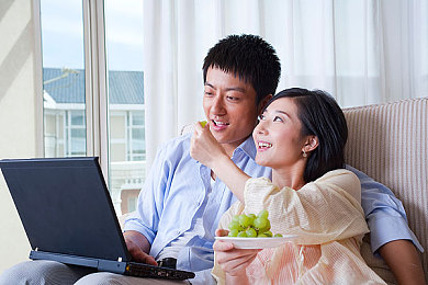 婉莹满足了十几个农民工视频,女子为农民工做饭，温暖感人瞬间-1