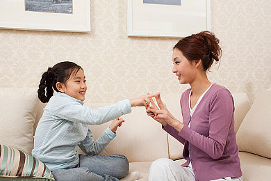 侧妃撅着光屁股让客人玩弄,宫廷侧妃惊世举动引热议