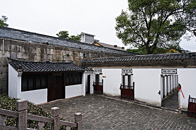 纯白轮舞曲无增删樱花带翻译歌,樱花旋律动人心，音乐人佳作引关注-2