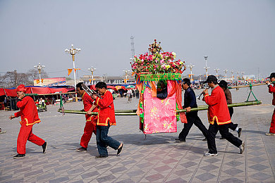 休闲轮滑鞋可以练平花吗,轮滑鞋也能练平花？揭秘休闲鞋的平花潜力-1