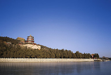 福西西悄咪咪抠坤坤裤子洞洞,明星互动引关注，友谊珍贵惹泪目