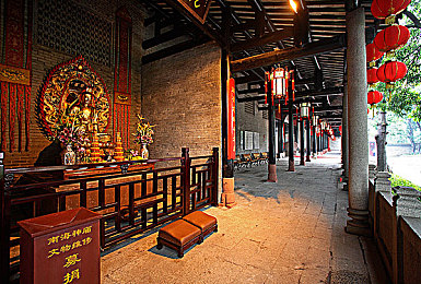无人区乱码卡一卡二卡视频,恶意软件横行，揭秘“无人区乱码卡”陷阱