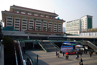 偷看各类wc女厕嘘嘘近距离,女厕偷拍事件引发关注