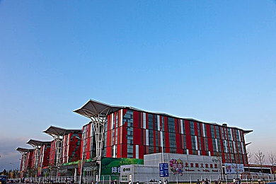 打错一题减一件衣服最后剪完了,校园趣味挑战，智慧毅力赢掌声-2