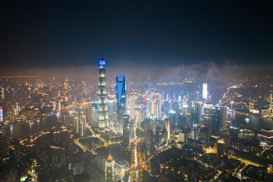 寡妇在丈夫灵位前日本,中日母亲跨国追思，感人故事传千里-3
