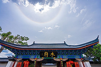 亚洲嘘嘘撒尿AV大全,APP传播低俗内容，社会呼吁加强监管