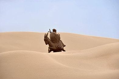 蒙曼讲解红楼梦免费收听,学者蒙曼解读《红楼梦》，古典文学盛宴来袭