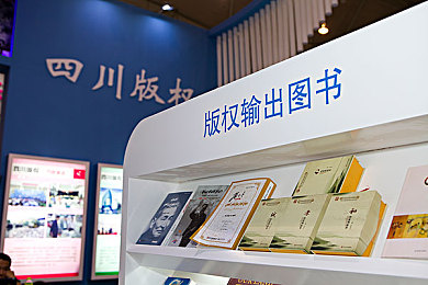 冉冉学姐和唐伯虎是她们姐妹,娱乐圈姐妹花竟是亲姐妹，揭秘冉冉学姐与唐伯虎的姐妹情深-2