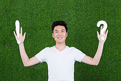 高冷男神用钢笔玩篮球的场景,高冷男神创意玩篮球，钢笔投篮引关注-5