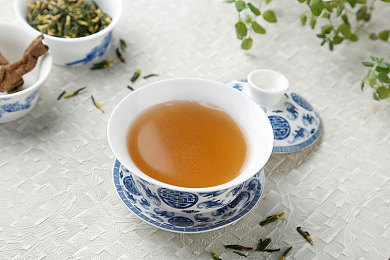 夏季校服太薄没带罩子,夏日校服薄透引关注-5