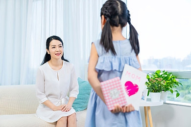 三㚫港版普通话版星辰,《星辰》港版配音惊艳，视听盛宴来袭-2