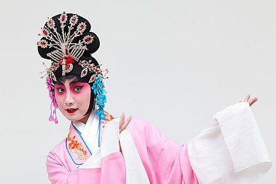 灭火宝贝成 版演员表名单,李易峰杨紫联手，揭秘《灭火宝贝》激情幕后-5