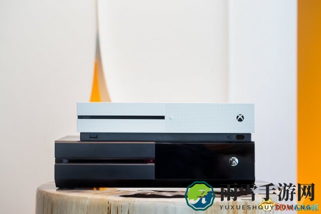 XB1 Slim vs XB1